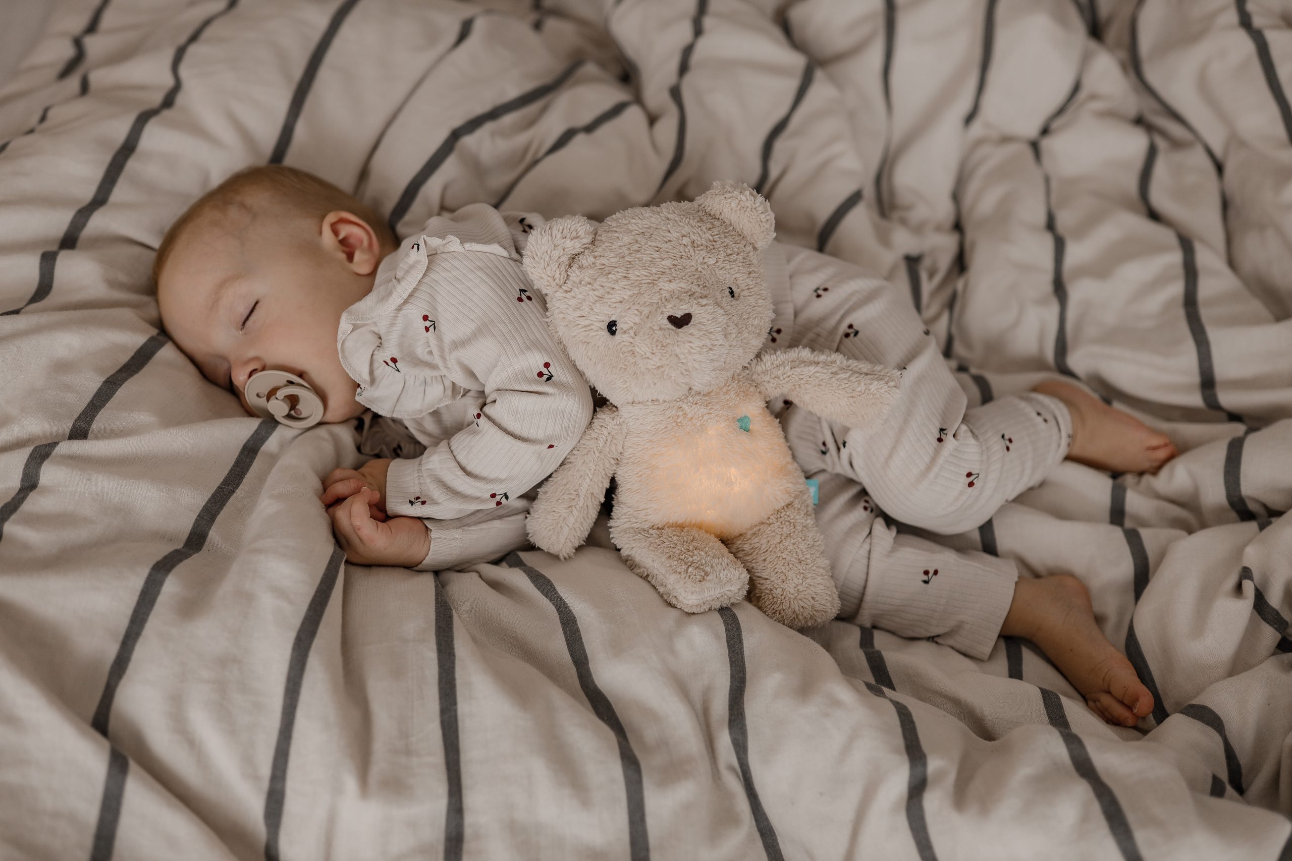 Les bienfaits du bruit blanc pour le sommeil des bébés